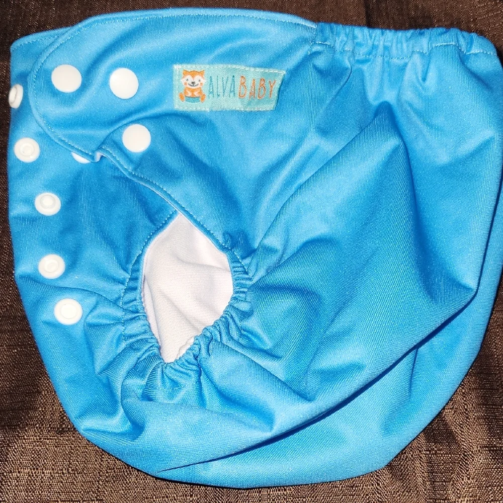 Lot Of 4 New Ava Baby Diaper Cover With 8 Inserts